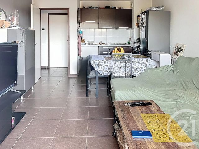 Appartement F2 à vendre - 2 pièces - 45.0 m2 - SORGUES - 84 - PROVENCE-ALPES-COTE-D-AZUR - Century 21 Cité Des Papes