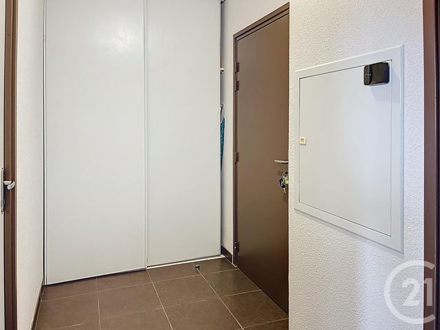 Appartement F2 à vendre - 2 pièces - 45.0 m2 - SORGUES - 84 - PROVENCE-ALPES-COTE-D-AZUR - Century 21 Cité Des Papes