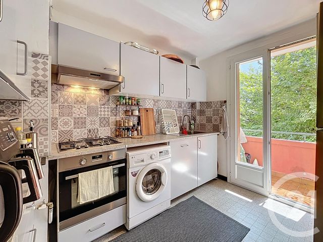 Afficher la photo en grand Appartement F4 à vendre - 4 pièces - 79.86 m2 - AVIGNON - 84 - PROVENCE-ALPES-COTE-D-AZUR - Century 21 Cité Des Papes