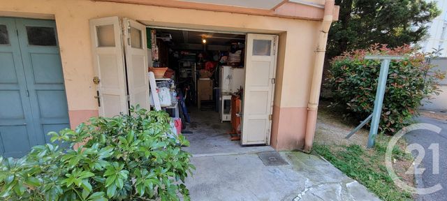 Afficher la photo en grand Appartement F4 à vendre - 4 pièces - 79.86 m2 - AVIGNON - 84 - PROVENCE-ALPES-COTE-D-AZUR - Century 21 Cité Des Papes