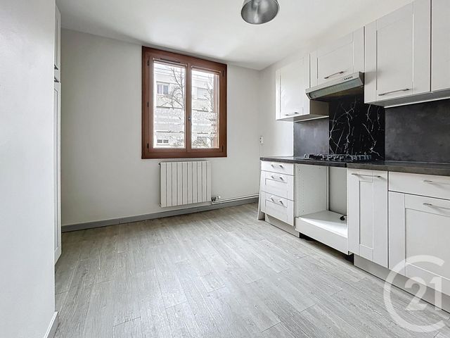 Appartement T4 à vendre - 4 pièces - 80.57 m2 - AVIGNON - 84 - PROVENCE-ALPES-COTE-D-AZUR - Century 21 Cité Des Papes