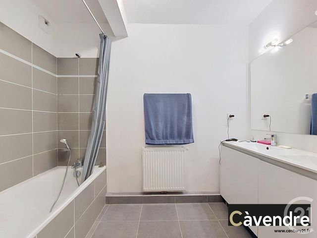 Appartement F3 à vendre - 3 pièces - 77.0 m2 - AVIGNON - 84 - PROVENCE-ALPES-COTE-D-AZUR - Century 21 Cité Des Papes
