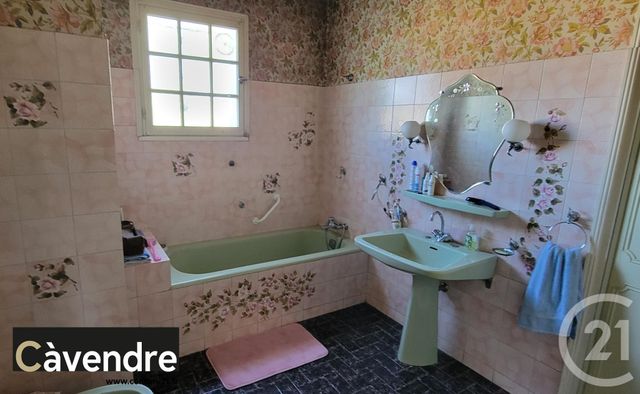 maison à vendre - 7 pièces - 240.0 m2 - AVIGNON - 84 - PROVENCE-ALPES-COTE-D-AZUR - Century 21 Cité Des Papes