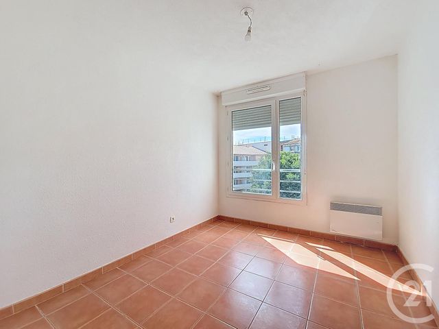 Afficher la photo en grand Appartement F3 à vendre - 3 pièces - 51.2 m2 - AVIGNON - 84 - PROVENCE-ALPES-COTE-D-AZUR - Century 21 Cité Des Papes
