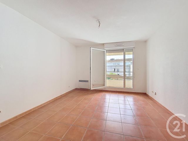 Afficher la photo en grand Appartement F3 à vendre - 3 pièces - 51.2 m2 - AVIGNON - 84 - PROVENCE-ALPES-COTE-D-AZUR - Century 21 Cité Des Papes