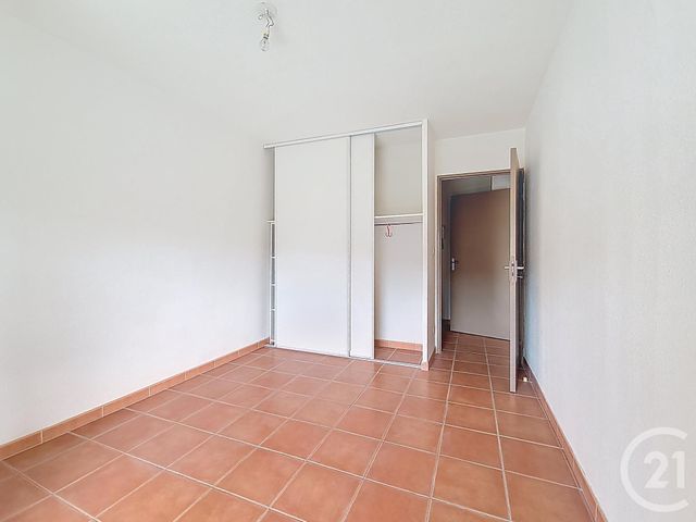 Afficher la photo en grand Appartement F3 à vendre - 3 pièces - 51.2 m2 - AVIGNON - 84 - PROVENCE-ALPES-COTE-D-AZUR - Century 21 Cité Des Papes