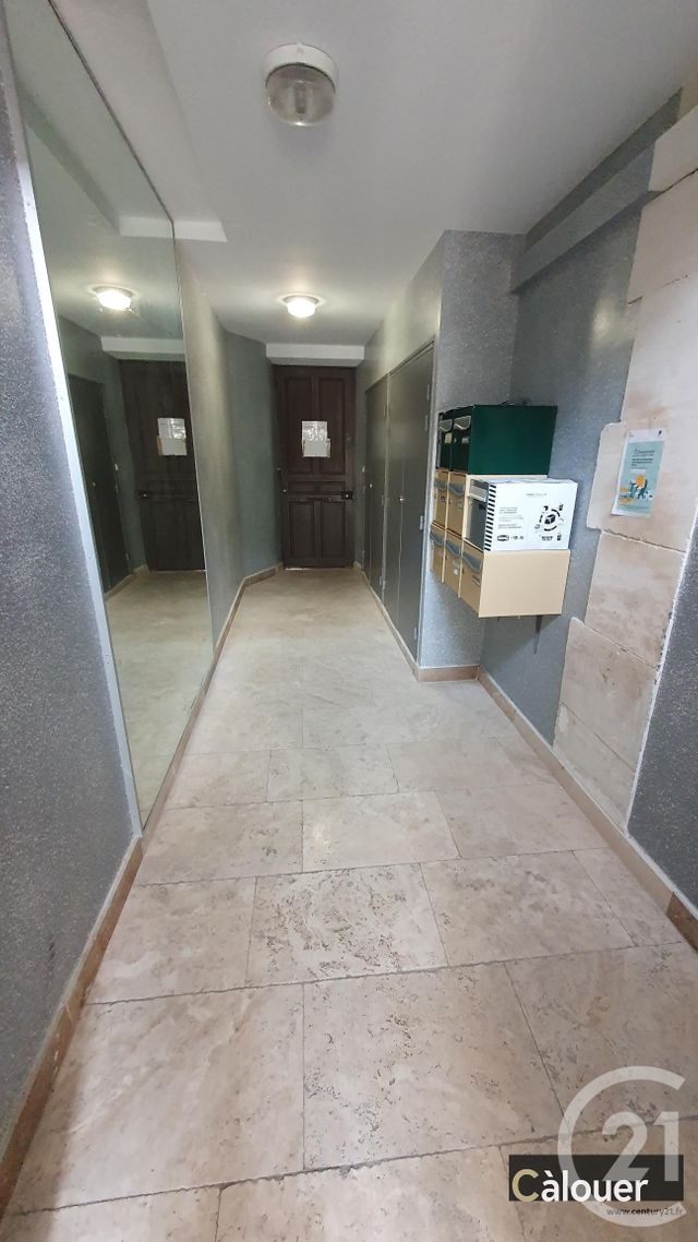 Appartement Studio à louer - 1 pièce - 20.47 m2 - AVIGNON - 84 - PROVENCE-ALPES-COTE-D-AZUR - Century 21 Cité Des Papes