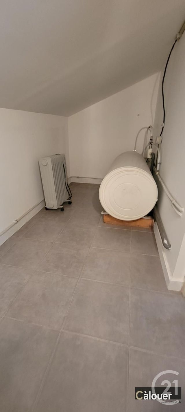 Appartement Studio à louer - 1 pièce - 20.47 m2 - AVIGNON - 84 - PROVENCE-ALPES-COTE-D-AZUR - Century 21 Cité Des Papes