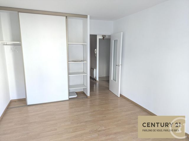 Afficher la photo en grand Appartement T2 à vendre - 2 pièces - 43.0 m2 - AVIGNON - 84 - PROVENCE-ALPES-COTE-D-AZUR - Century 21 Cité Des Papes