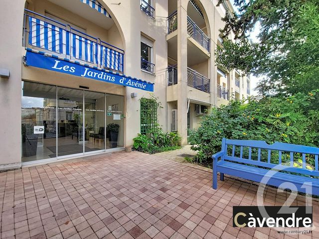 Appartement T2 à vendre - 2 pièces - 43.0 m2 - AVIGNON - 84 - PROVENCE-ALPES-COTE-D-AZUR - Century 21 Cité Des Papes