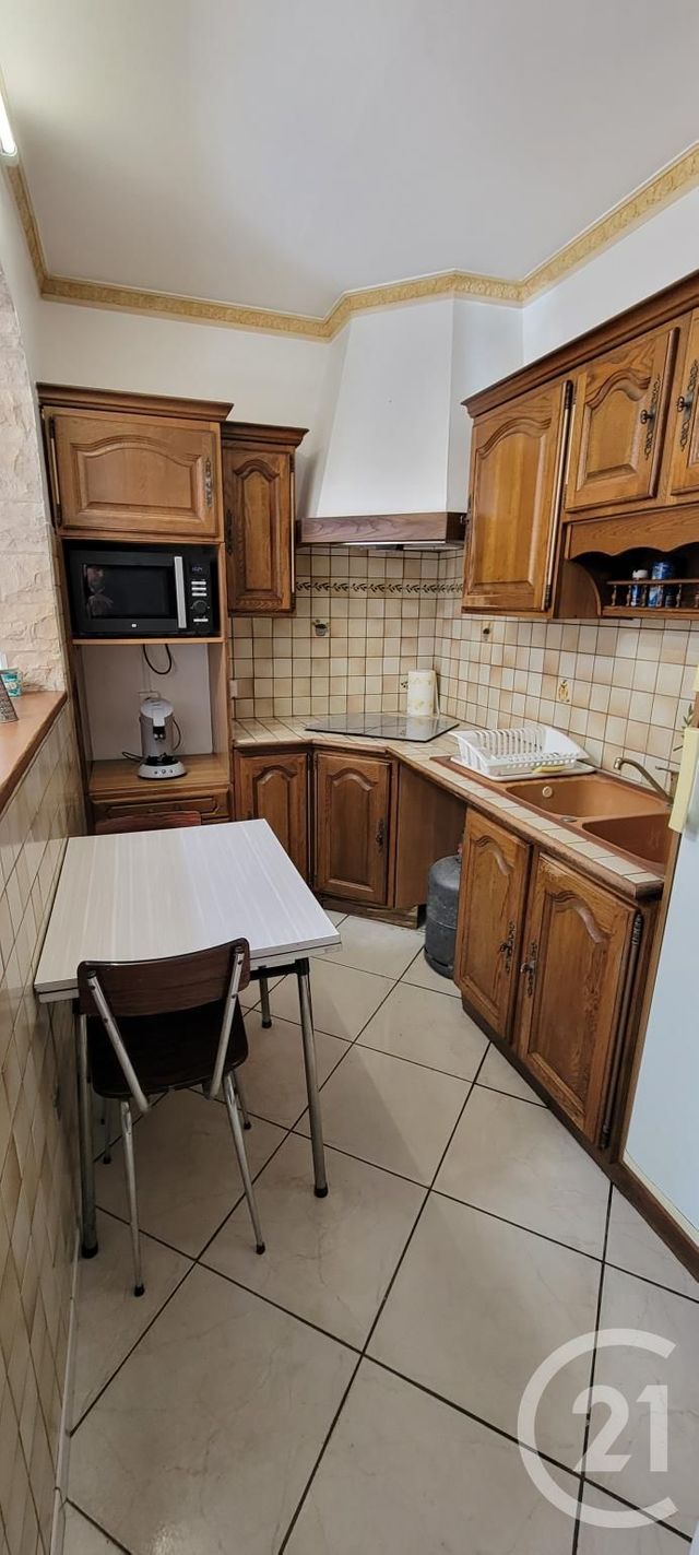 Appartement F3 à louer - 3 pièces - 54.1 m2 - ROQUEMAURE - 30 - LANGUEDOC-ROUSSILLON - Century 21 Cité Des Papes