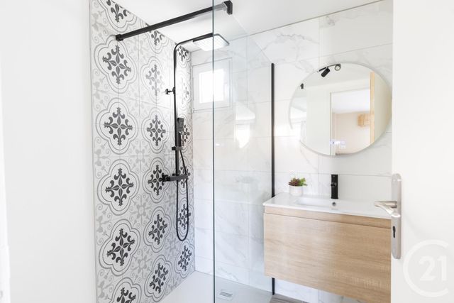 Appartement Duplex à vendre - 2 pièces - 27.49 m2 - AVIGNON - 84 - PROVENCE-ALPES-COTE-D-AZUR - Century 21 Cité Des Papes