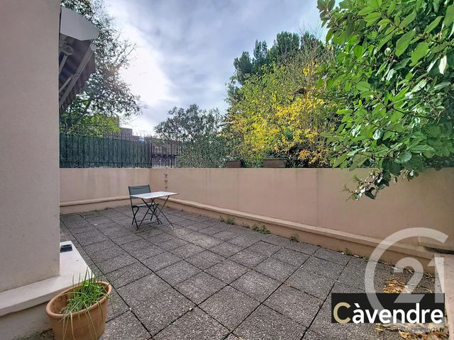 Appartement T3 à vendre - 3 pièces - 72.2 m2 - AVIGNON - 84 - PROVENCE-ALPES-COTE-D-AZUR - Century 21 Cité Des Papes
