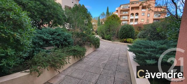 Appartement T3 à vendre - 3 pièces - 72.2 m2 - AVIGNON - 84 - PROVENCE-ALPES-COTE-D-AZUR - Century 21 Cité Des Papes