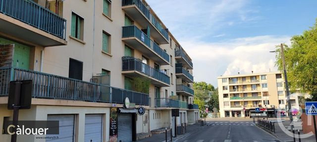 Appartement F3 à louer - 3 pièces - 55.2 m2 - AVIGNON - 84 - PROVENCE-ALPES-COTE-D-AZUR - Century 21 Cité Des Papes