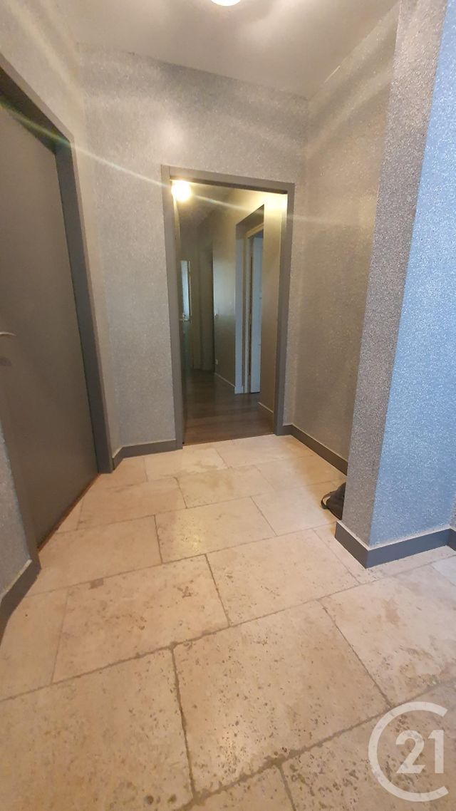 Appartement F3 à louer - 3 pièces - 66.8 m2 - AVIGNON - 84 - PROVENCE-ALPES-COTE-D-AZUR - Century 21 Cité Des Papes