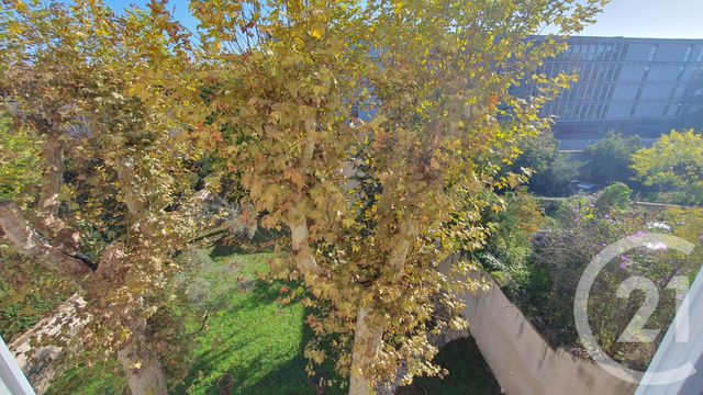 Appartement F3 à louer - 3 pièces - 66.8 m2 - AVIGNON - 84 - PROVENCE-ALPES-COTE-D-AZUR - Century 21 Cité Des Papes