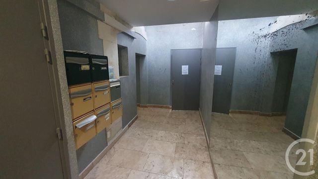 Appartement F3 à louer - 3 pièces - 66.8 m2 - AVIGNON - 84 - PROVENCE-ALPES-COTE-D-AZUR - Century 21 Cité Des Papes