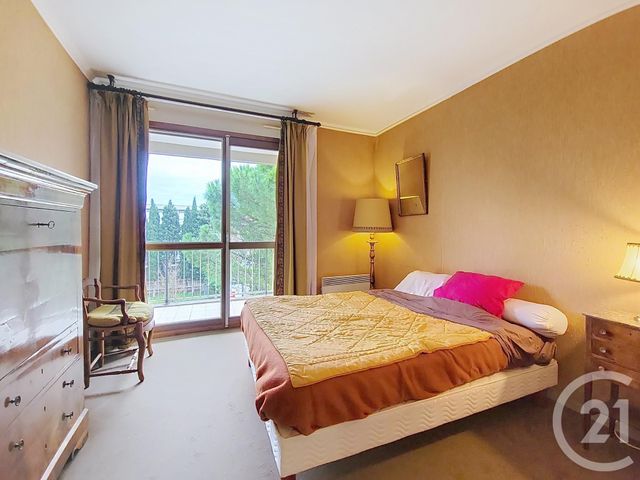 Appartement F3 à vendre - 3 pièces - 78.38 m2 - AVIGNON - 84 - PROVENCE-ALPES-COTE-D-AZUR - Century 21 Cité Des Papes