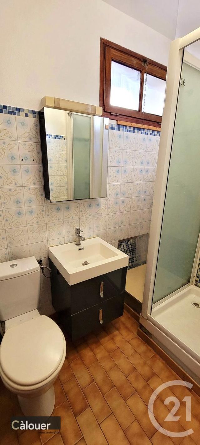 Appartement F2 à louer - 2 pièces - 27.0 m2 - ROQUEMAURE - 30 - LANGUEDOC-ROUSSILLON - Century 21 Cité Des Papes