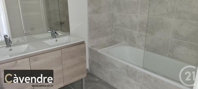 Appartement F3 à vendre - 4 pièces - 87.3 m2 - AVIGNON - 84 - PROVENCE-ALPES-COTE-D-AZUR - Century 21 Cité Des Papes