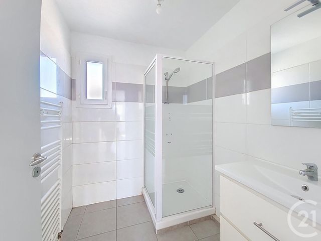 Appartement F3 à vendre - 3 pièces - 56.56 m2 - AVIGNON - 84 - PROVENCE-ALPES-COTE-D-AZUR - Century 21 Cité Des Papes