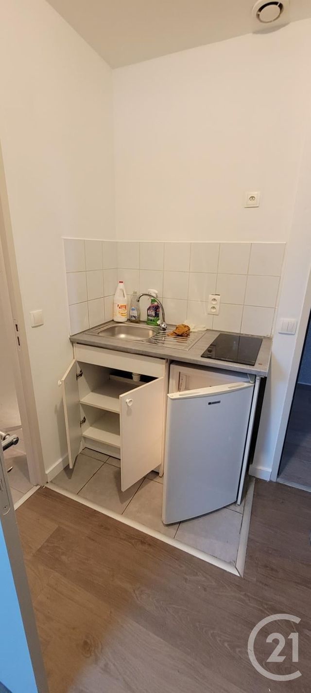 Appartement Studio à louer - 1 pièce - 16.0 m2 - AVIGNON - 84 - PROVENCE-ALPES-COTE-D-AZUR - Century 21 Cité Des Papes