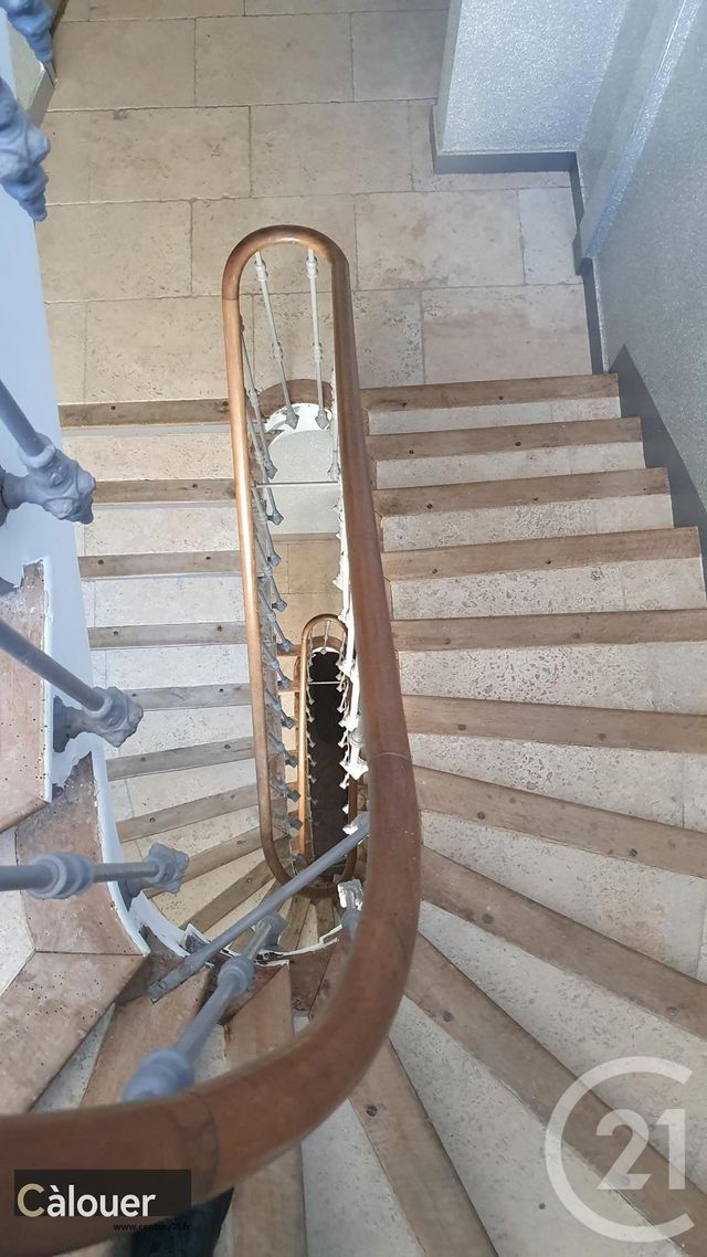 Appartement Studio à louer - 1 pièce - 16.0 m2 - AVIGNON - 84 - PROVENCE-ALPES-COTE-D-AZUR - Century 21 Cité Des Papes