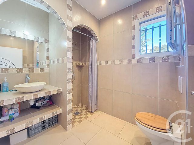 maison à vendre - 6 pièces - 132.0 m2 - SORGUES - 84 - PROVENCE-ALPES-COTE-D-AZUR - Century 21 Cité Des Papes