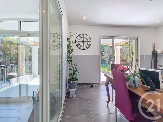 maison à vendre - 6 pièces - 132.0 m2 - SORGUES - 84 - PROVENCE-ALPES-COTE-D-AZUR - Century 21 Cité Des Papes