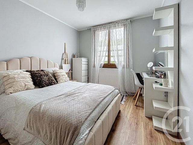 Appartement F5 à vendre - 5 pièces - 100.0 m2 - AVIGNON - 84 - PROVENCE-ALPES-COTE-D-AZUR - Century 21 Cité Des Papes