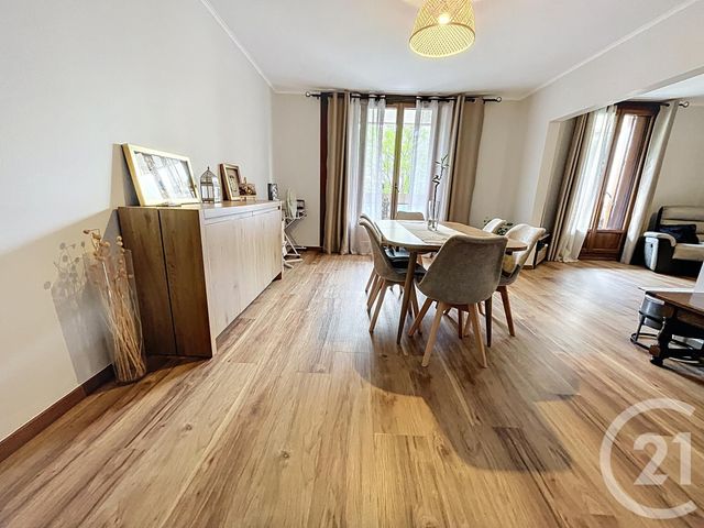 Appartement F5 à vendre - 5 pièces - 100.0 m2 - AVIGNON - 84 - PROVENCE-ALPES-COTE-D-AZUR - Century 21 Cité Des Papes