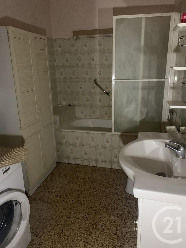 Afficher la photo en grand maison à vendre - 11 pièces - 210.0 m2 - ROQUEMAURE - 30 - LANGUEDOC-ROUSSILLON - Century 21 Cité Des Papes