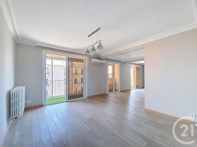 Appartement T4 à vendre - 4 pièces - 90.96 m2 - VILLENEUVE LES AVIGNON - 30 - LANGUEDOC-ROUSSILLON - Century 21 Cité Des Papes