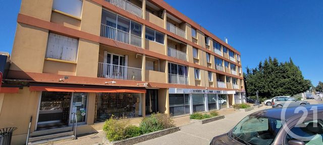 Appartement T4 à vendre - 4 pièces - 90.96 m2 - VILLENEUVE LES AVIGNON - 30 - LANGUEDOC-ROUSSILLON - Century 21 Cité Des Papes