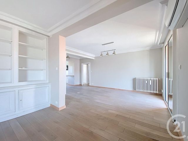Appartement T4 à vendre - 4 pièces - 90.96 m2 - VILLENEUVE LES AVIGNON - 30 - LANGUEDOC-ROUSSILLON - Century 21 Cité Des Papes