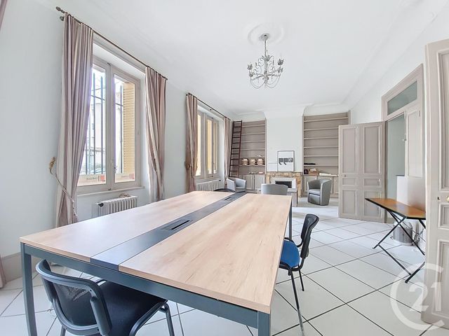 Appartement F4 à vendre - 4 pièces - 130.91 m2 - AVIGNON - 84 - PROVENCE-ALPES-COTE-D-AZUR - Century 21 Cité Des Papes