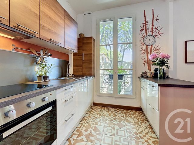 Appartement F4 à vendre - 4 pièces - 84.55 m2 - AVIGNON - 84 - PROVENCE-ALPES-COTE-D-AZUR - Century 21 Cité Des Papes