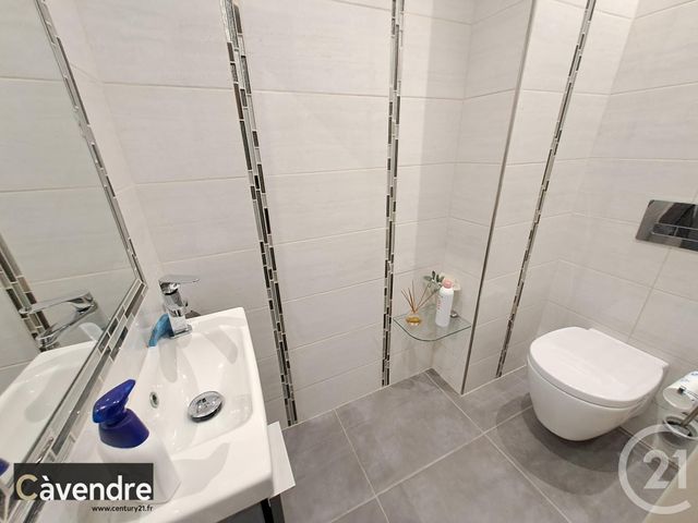 Appartement F4 à vendre - 4 pièces - 101.1 m2 - AVIGNON - 84 - PROVENCE-ALPES-COTE-D-AZUR - Century 21 Cité Des Papes