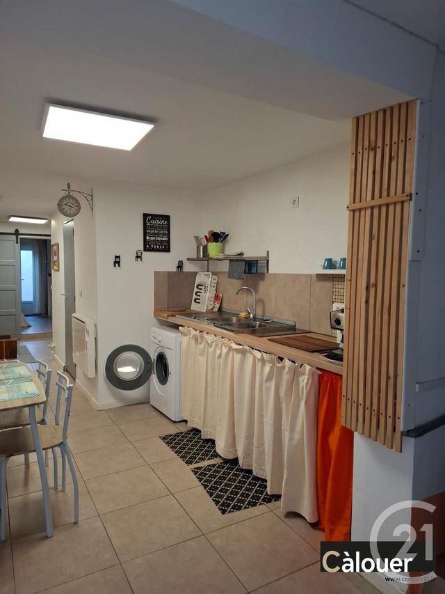 Appartement F2 à louer - 2 pièces - 40.0 m2 - AVIGNON - 84 - PROVENCE-ALPES-COTE-D-AZUR - Century 21 Cité Des Papes