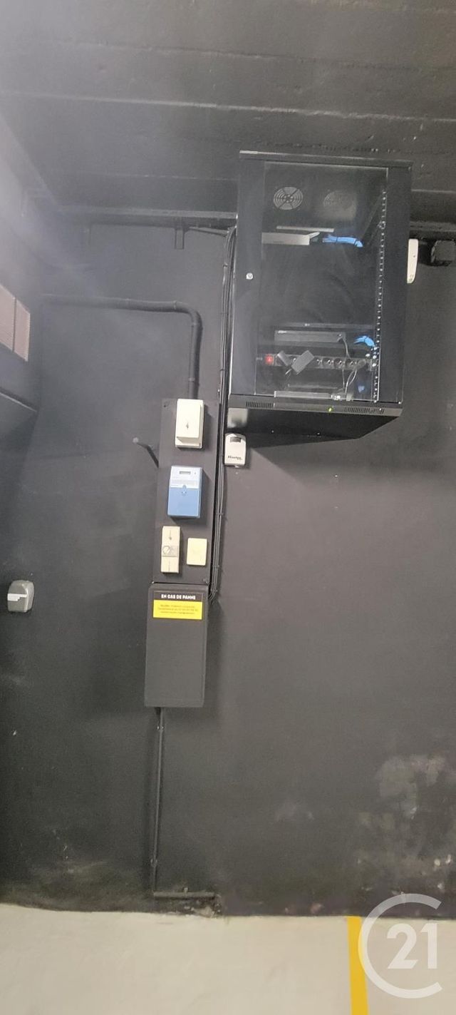 parking à vendre - 70.0 m2 - AVIGNON - 84 - PROVENCE-ALPES-COTE-D-AZUR - Century 21 Cité Des Papes