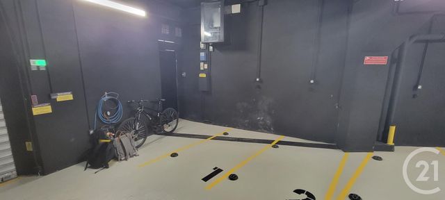 parking à vendre - 70.0 m2 - AVIGNON - 84 - PROVENCE-ALPES-COTE-D-AZUR - Century 21 Cité Des Papes