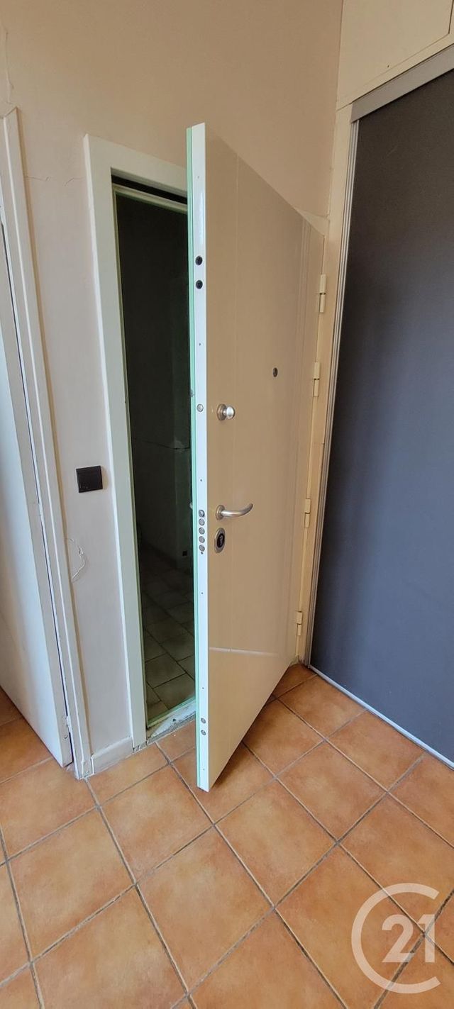 Appartement F4 à vendre - 4 pièces - 78.8 m2 - AVIGNON - 84 - PROVENCE-ALPES-COTE-D-AZUR - Century 21 Cité Des Papes