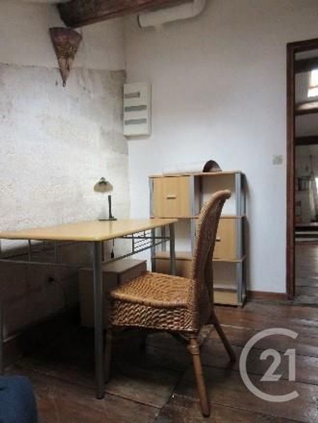 Appartement F2 bis à louer - 3 pièces - 45.0 m2 - AVIGNON - 84 - PROVENCE-ALPES-COTE-D-AZUR - Century 21 Cité Des Papes