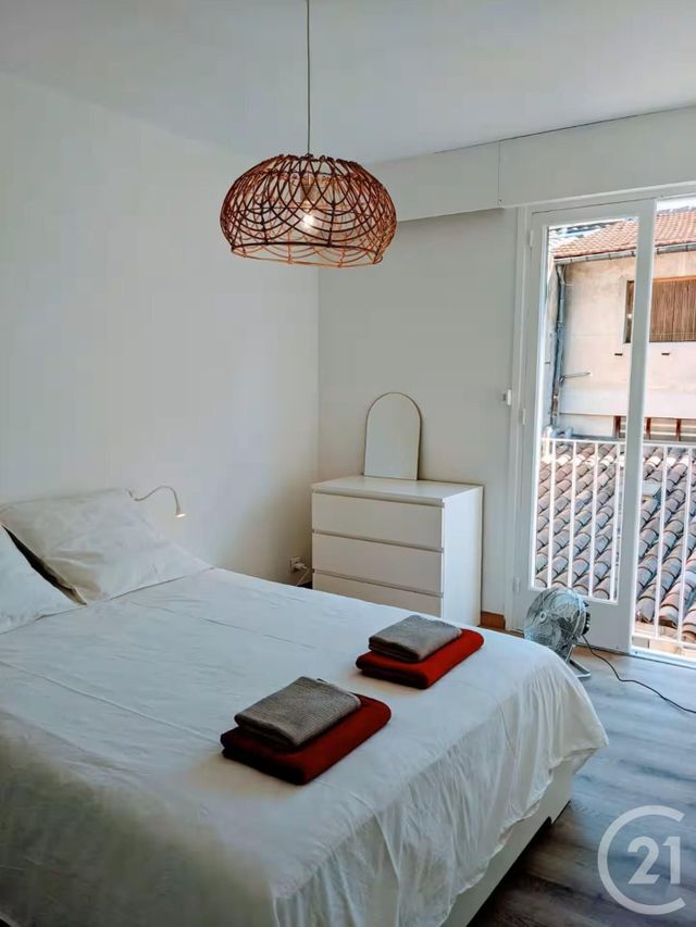 Appartement F2 à louer - 2 pièces - 40.0 m2 - AVIGNON - 84 - PROVENCE-ALPES-COTE-D-AZUR - Century 21 Cité Des Papes