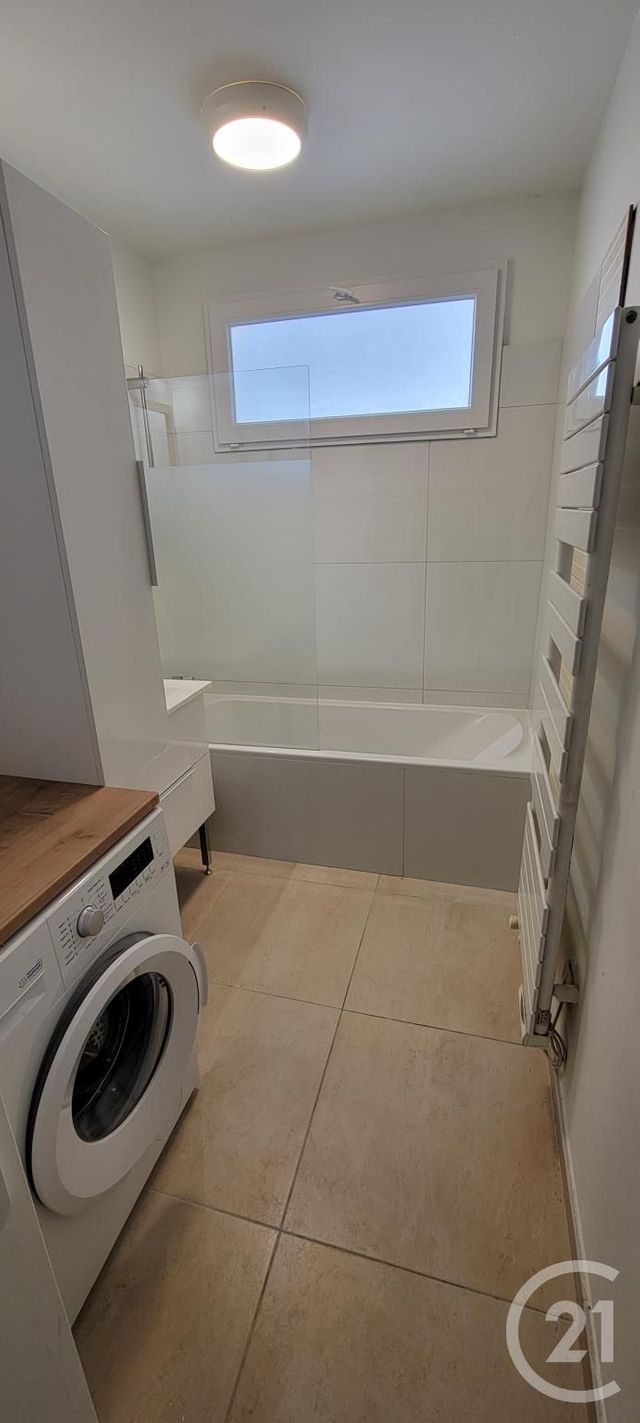 Appartement F3 à vendre - 3 pièces - 69.7 m2 - AVIGNON - 84 - PROVENCE-ALPES-COTE-D-AZUR - Century 21 Cité Des Papes